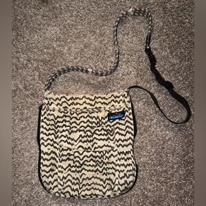 KAVU Black and Cream Zigzag Crossbody Bag